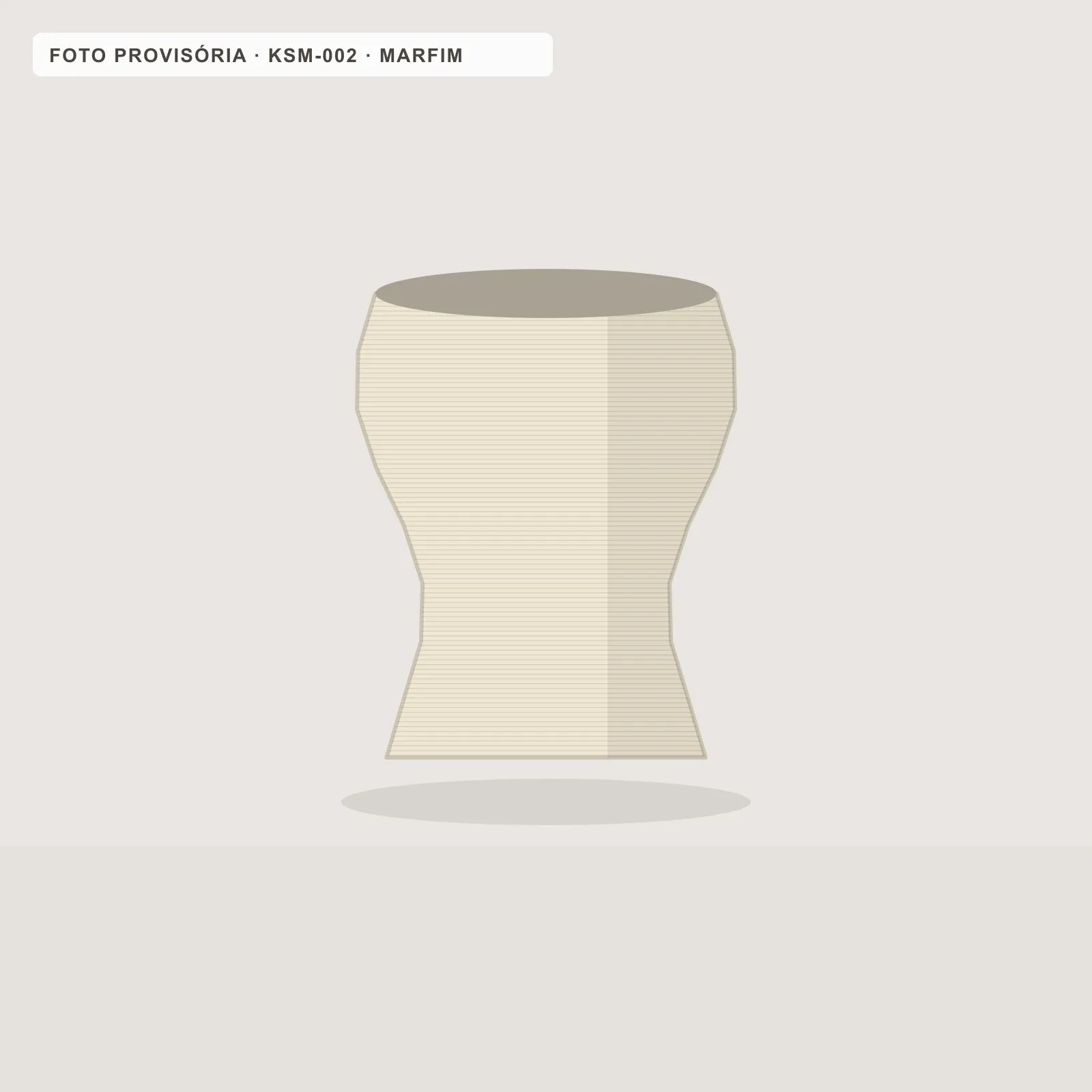 Vaso Ondulação em marfim, vista de três quartos